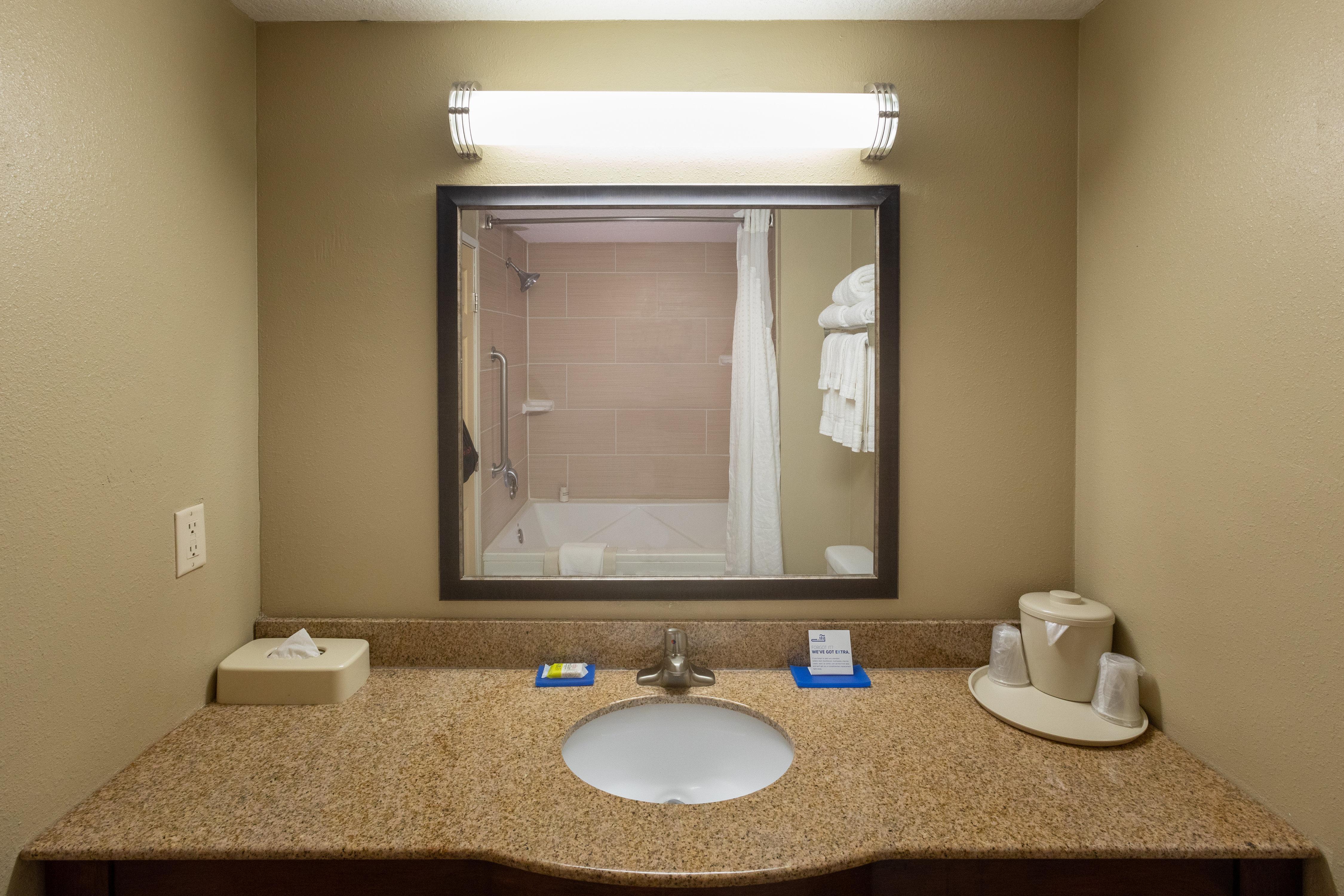 Holiday Inn Express Hotel & Suites Jacksonville Airport By Ihg Exteriör bild