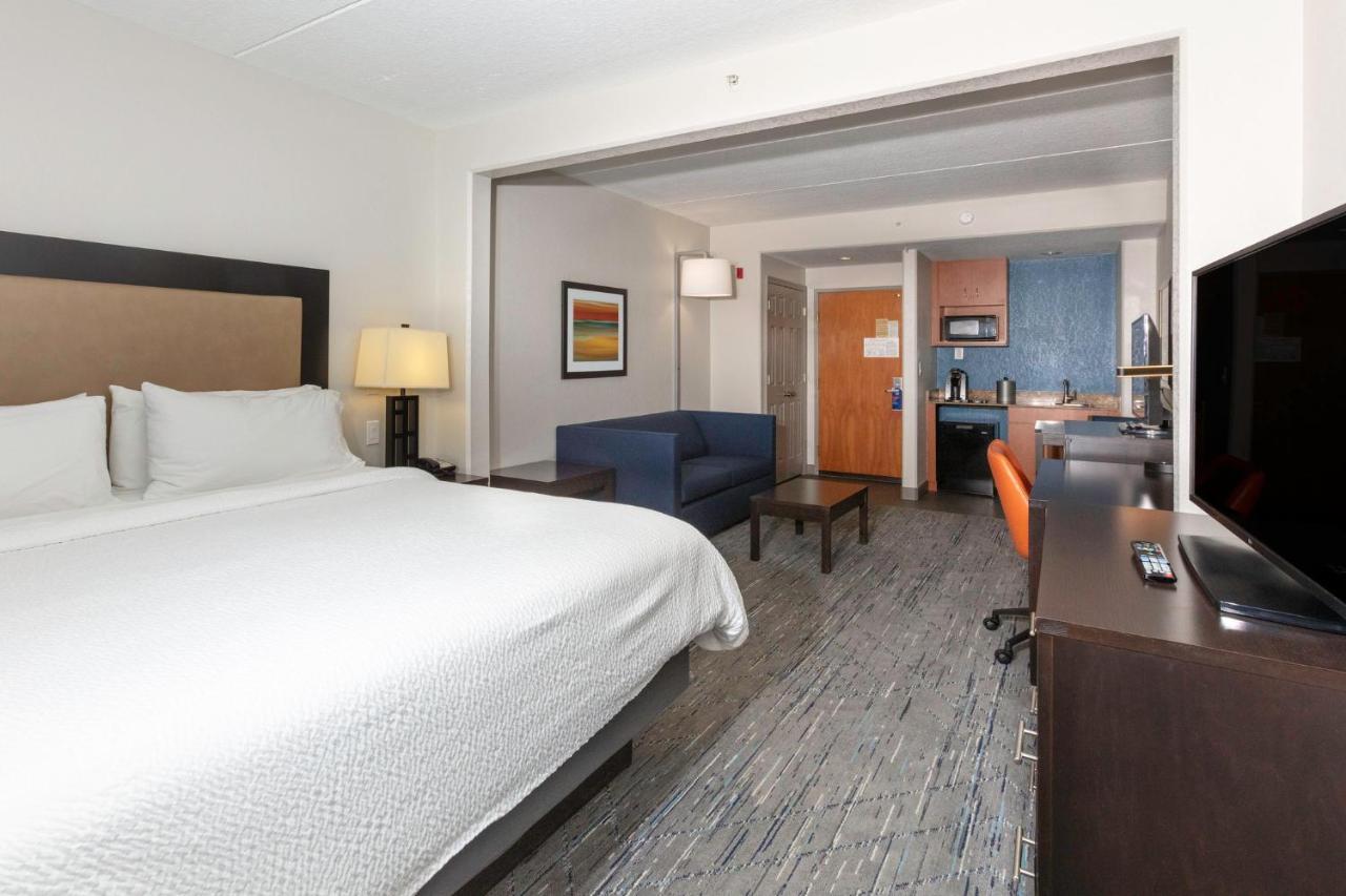 Holiday Inn Express Hotel & Suites Jacksonville Airport By Ihg Exteriör bild