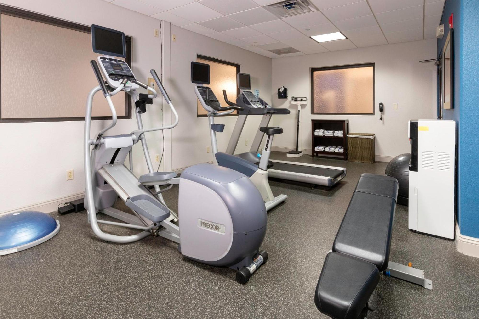 Holiday Inn Express Hotel & Suites Jacksonville Airport By Ihg Exteriör bild
