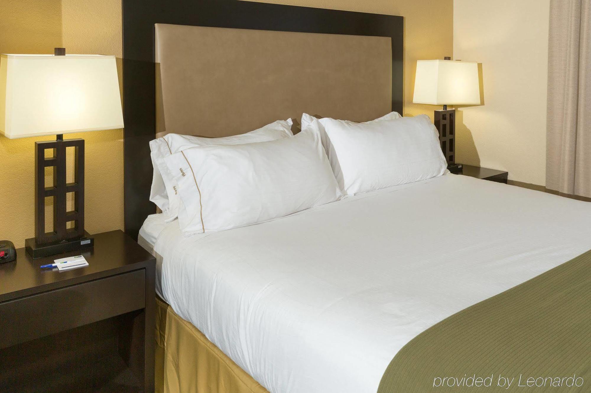 Holiday Inn Express Hotel & Suites Jacksonville Airport By Ihg Exteriör bild